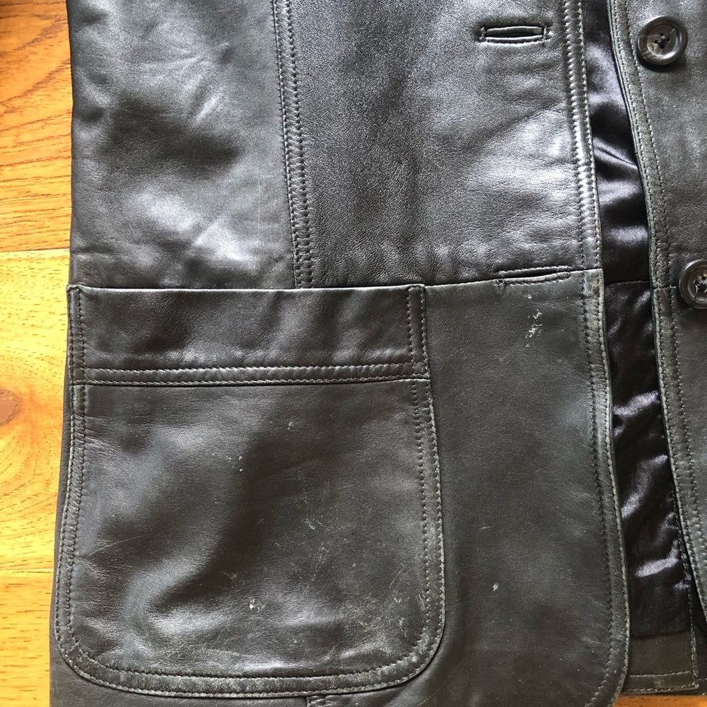 GAP Women's Vintage Black Leather Jacket - Picture 5 of 7